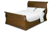 de-berry-sleigh-bed---pers.jpg