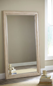 b693-07-standupmirror.jpg