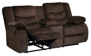 Benchcraft Garek Double Reclining Loveseat with Console and Power - Cocoa