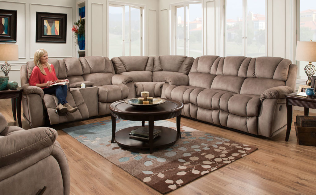 145_17_sectional_room.jpg